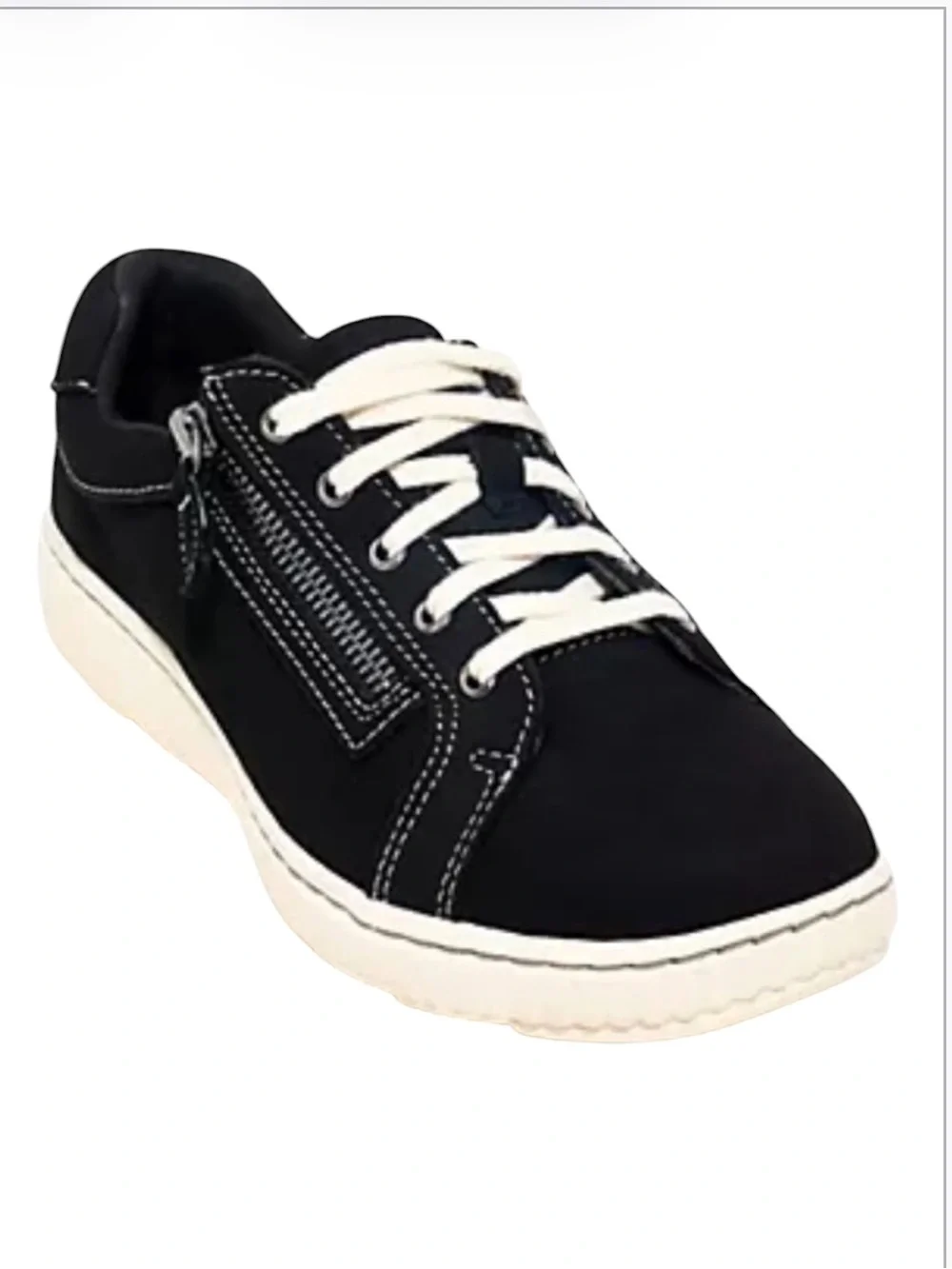 Women’s Clarks Nubuck Leather Sneaker - Caroline Ayla perforated size 7